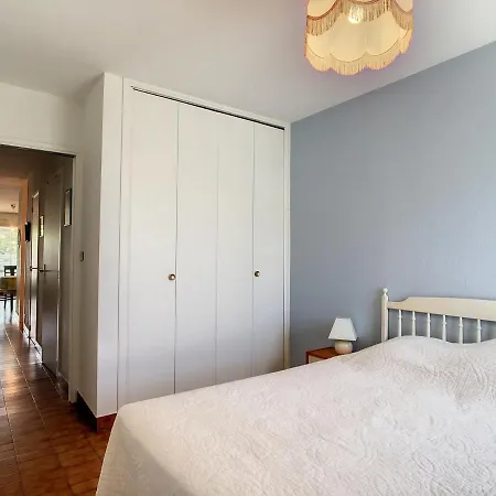 T2 Climatise Avec Loggia Et Parking A Carnon - Fr-1-715-40 Daire *