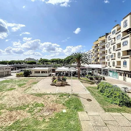 T2 Climatise Avec Loggia Et Parking A Carnon - Fr-1-715-40