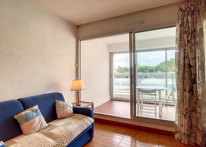 Apartament T2 Climatise Avec Loggia Et Parking A Carnon - Fr-1-715-40 *